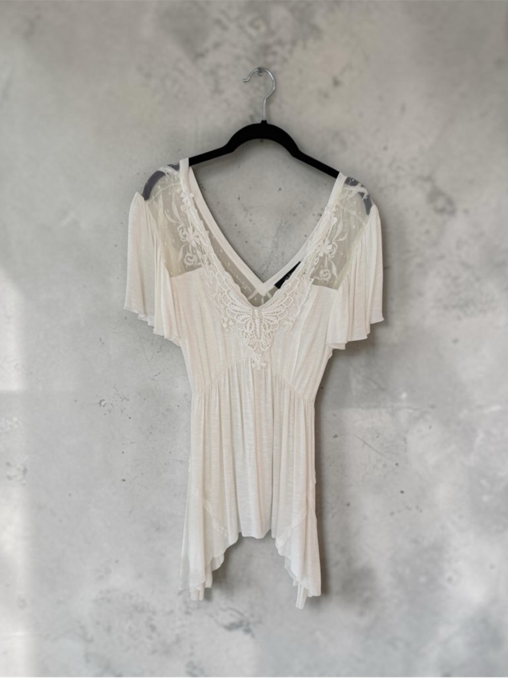 Ark & Co Cream White V-Neck Embroidered Yoke Tunic